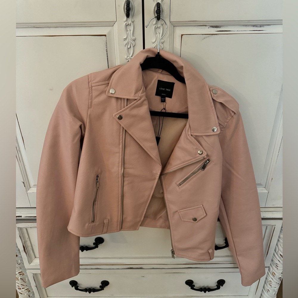 NWT women’s size small light pink faux leather jacket
